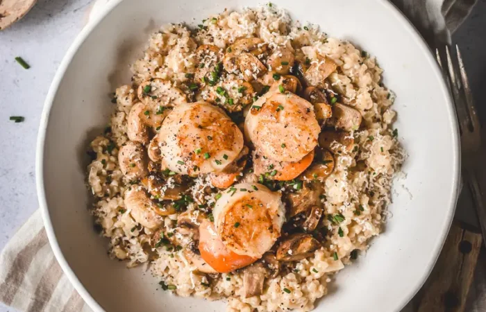 1 Risotto de boulgour aux noix de coquilles Saint Jacques de Normandie compressed e1717580246839